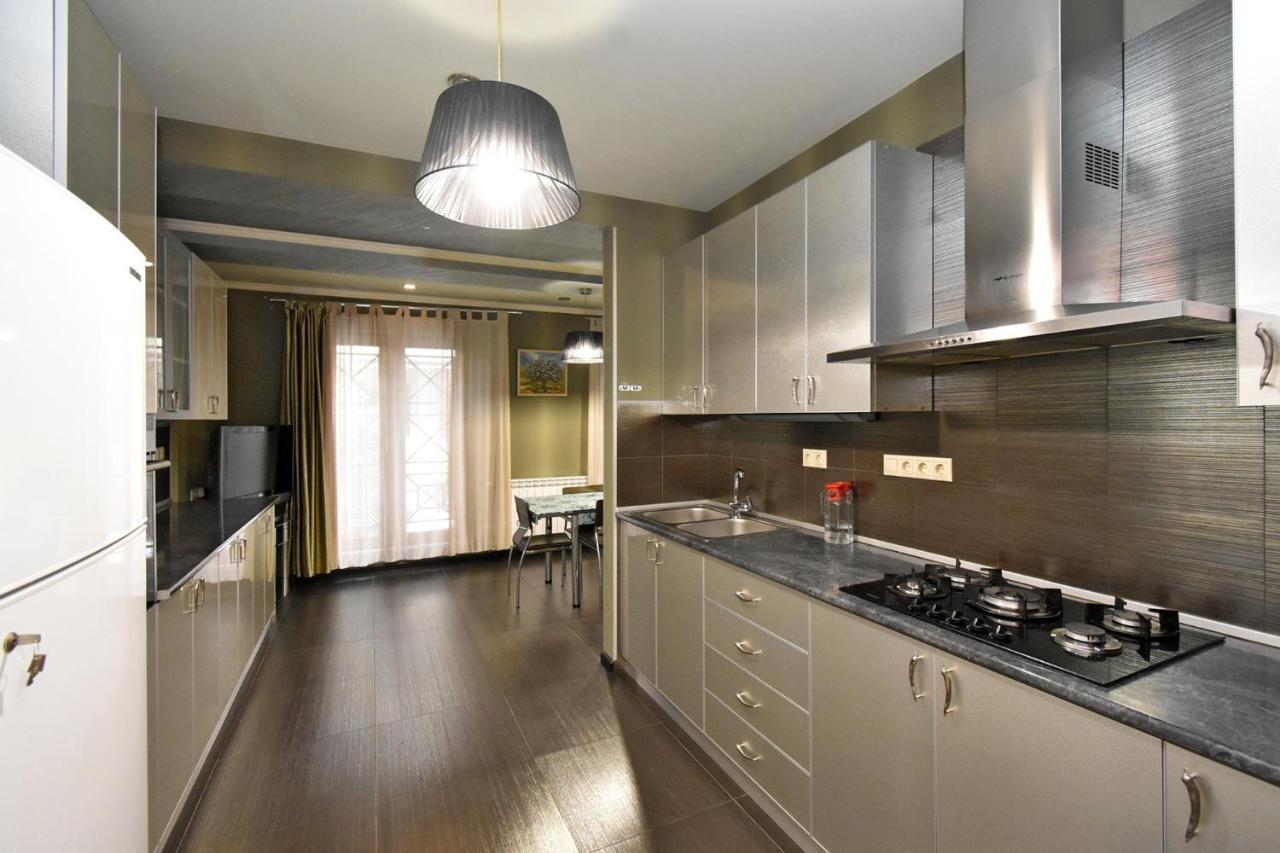 Dos Guest House Yerevan Bagian luar foto