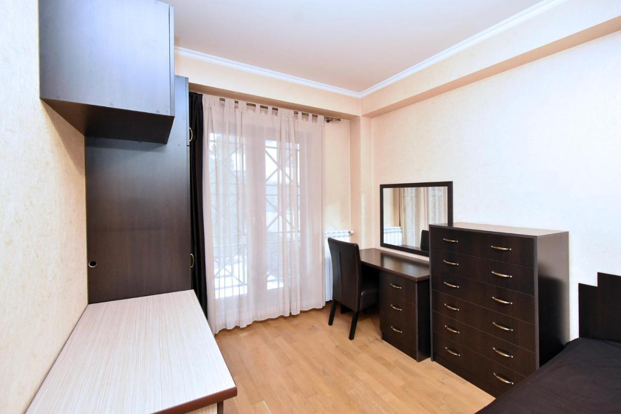 Dos Guest House Yerevan Bagian luar foto