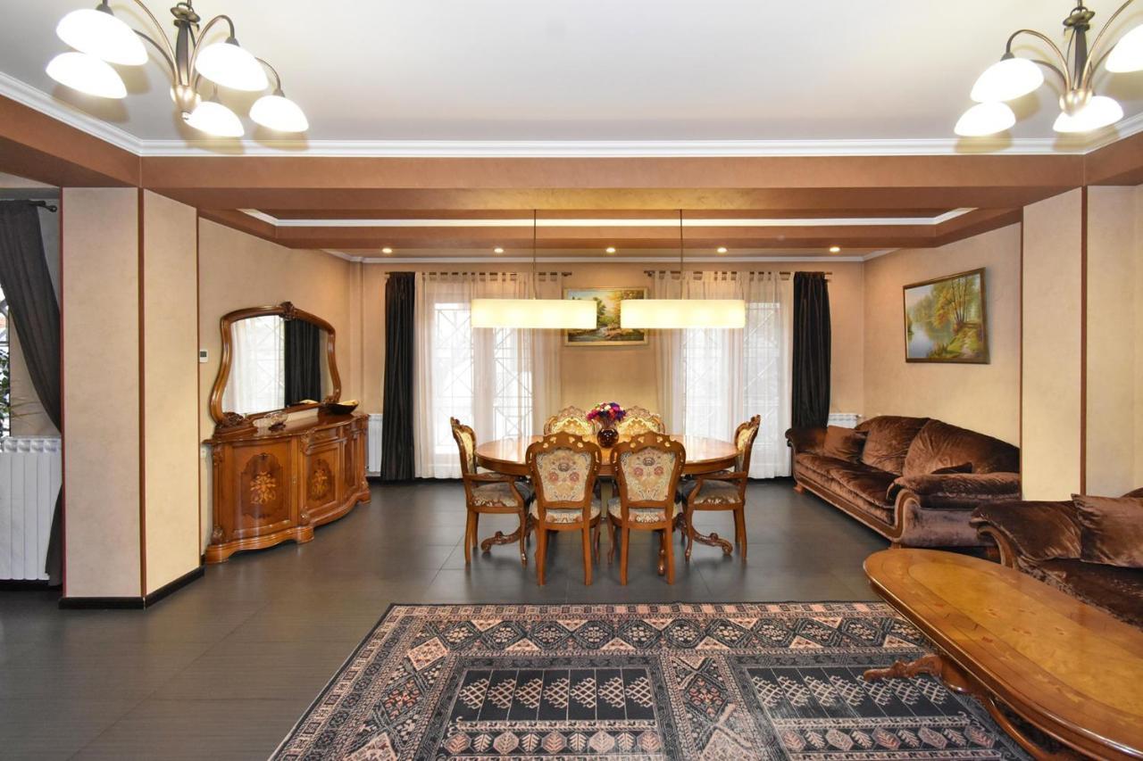 Dos Guest House Yerevan Bagian luar foto